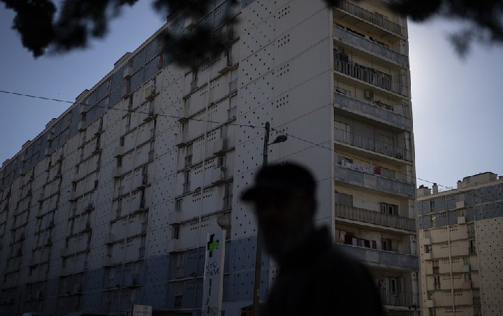 L’ombra del narcotraffico avvolge Marsiglia: nuova sparatoria in una zona “pulita”. Ecco cos’è accaduto!