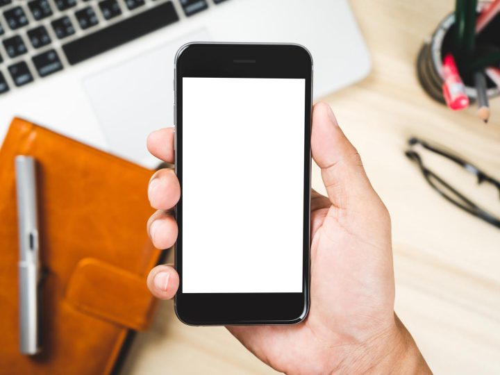 Il tuo Smartphone ti ascolta segretamente? Scoperte inquietanti emergono!