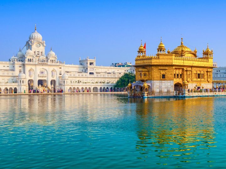 Svelato il nuovo tempio indù di Modi: costruito su antiche rovine di una moschea!